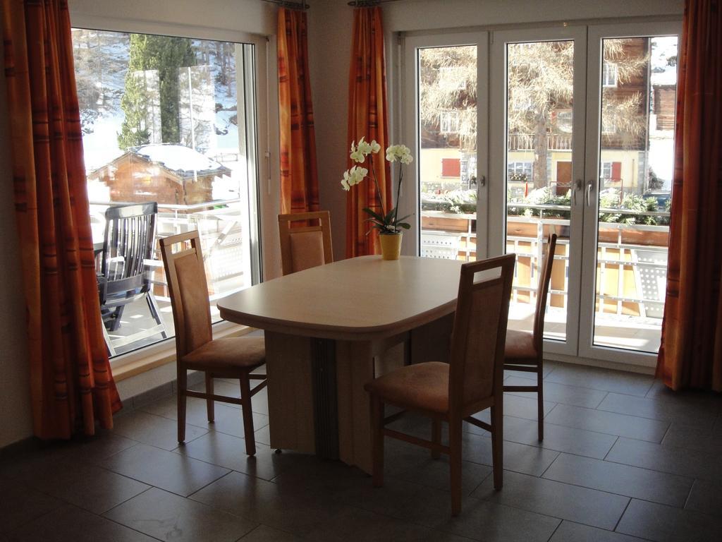 Haus Alpenstern Apartman Saas-Grund Szoba fotó