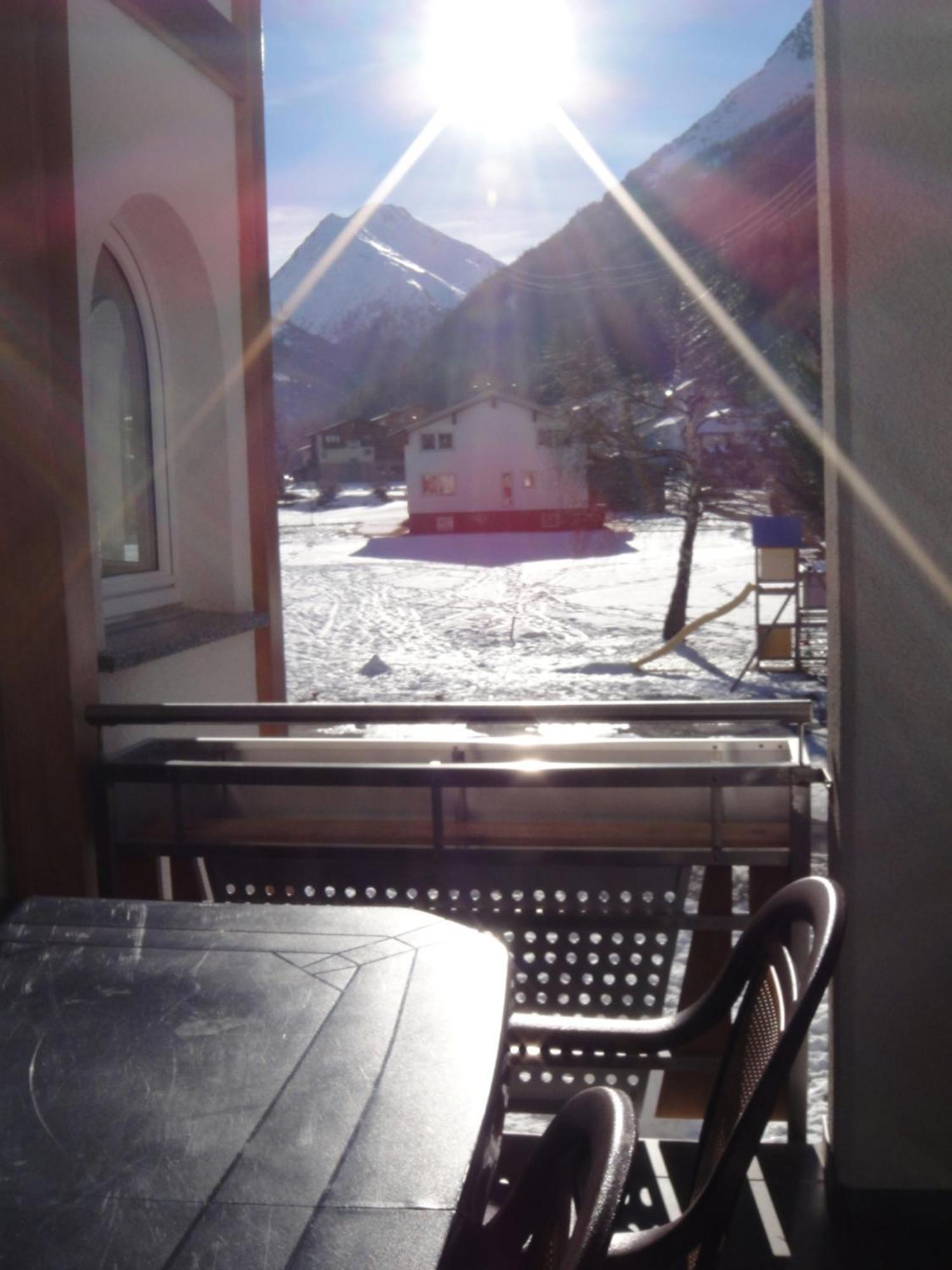 Haus Alpenstern Apartman Saas-Grund Szoba fotó
