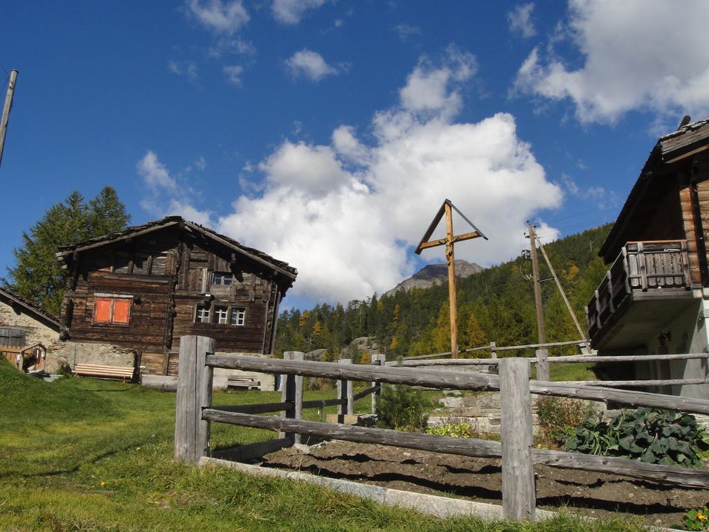 Haus Alpenstern Apartman Saas-Grund Kültér fotó